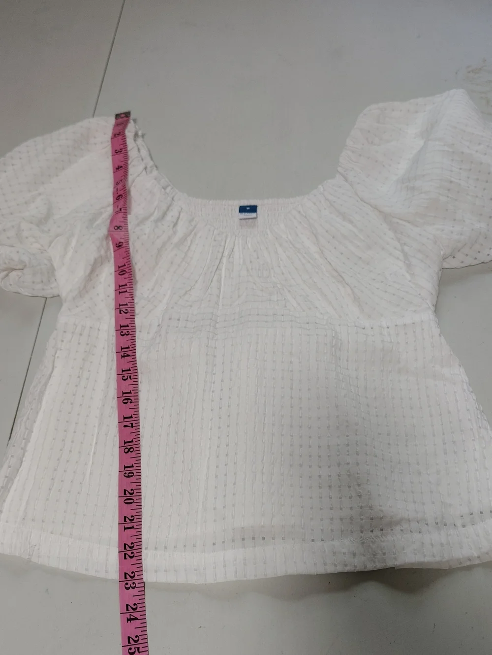 Old Navy Trapeze Puff Sleeves Babydoll V Neck Top Size M Calla Lilly Beachy Boho
